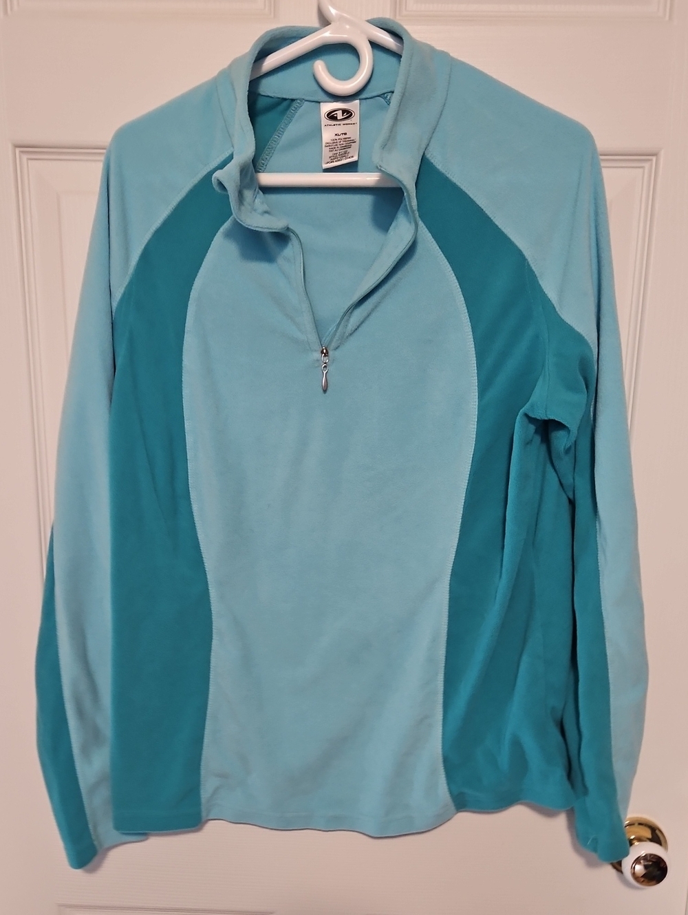 Athletic Works Light Blue and Teal Quarter-Zip Pullover